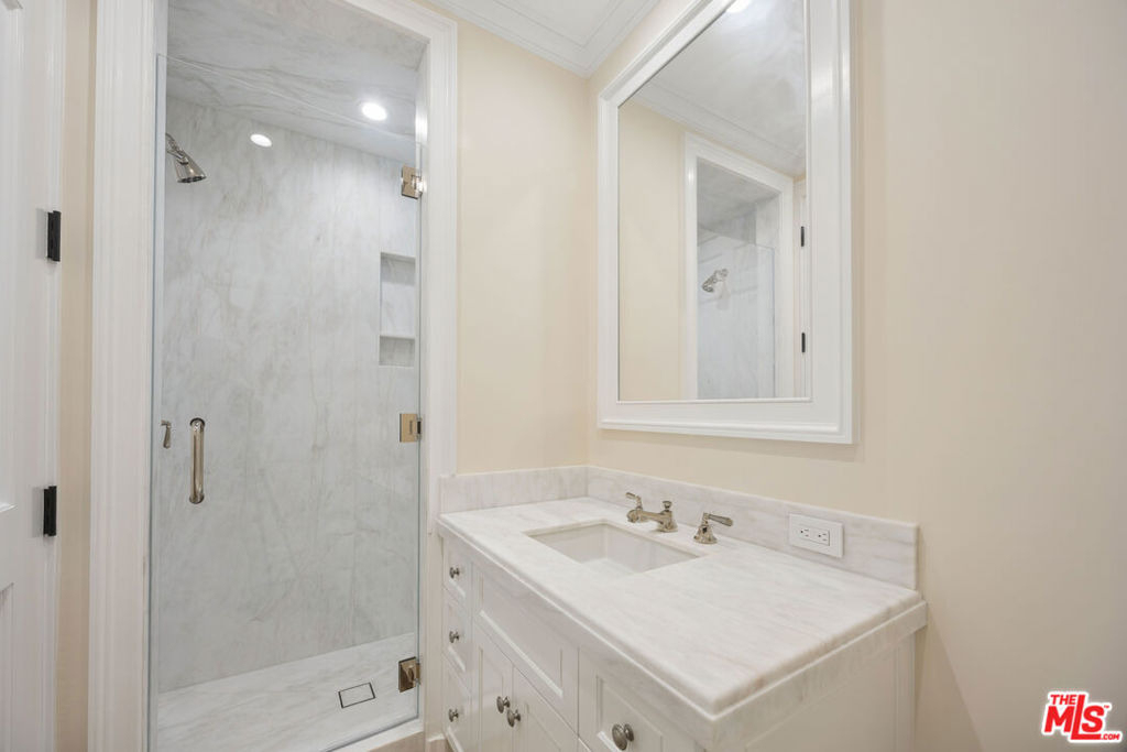 15201 Mc Kendree Avenue - Photo 13