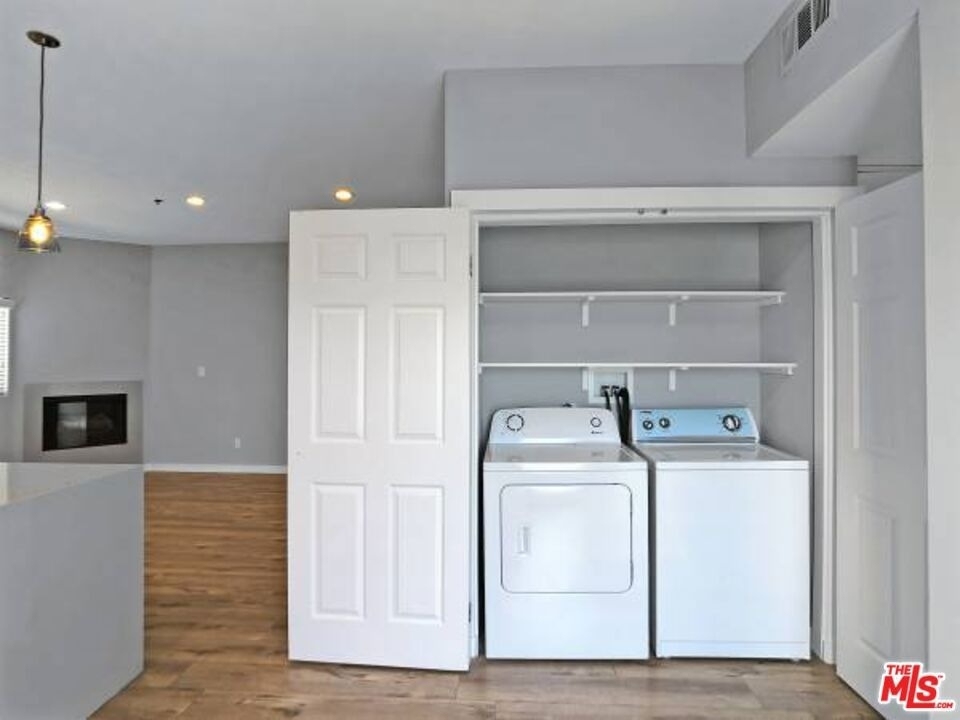 10560 Santa Monica - Photo 6