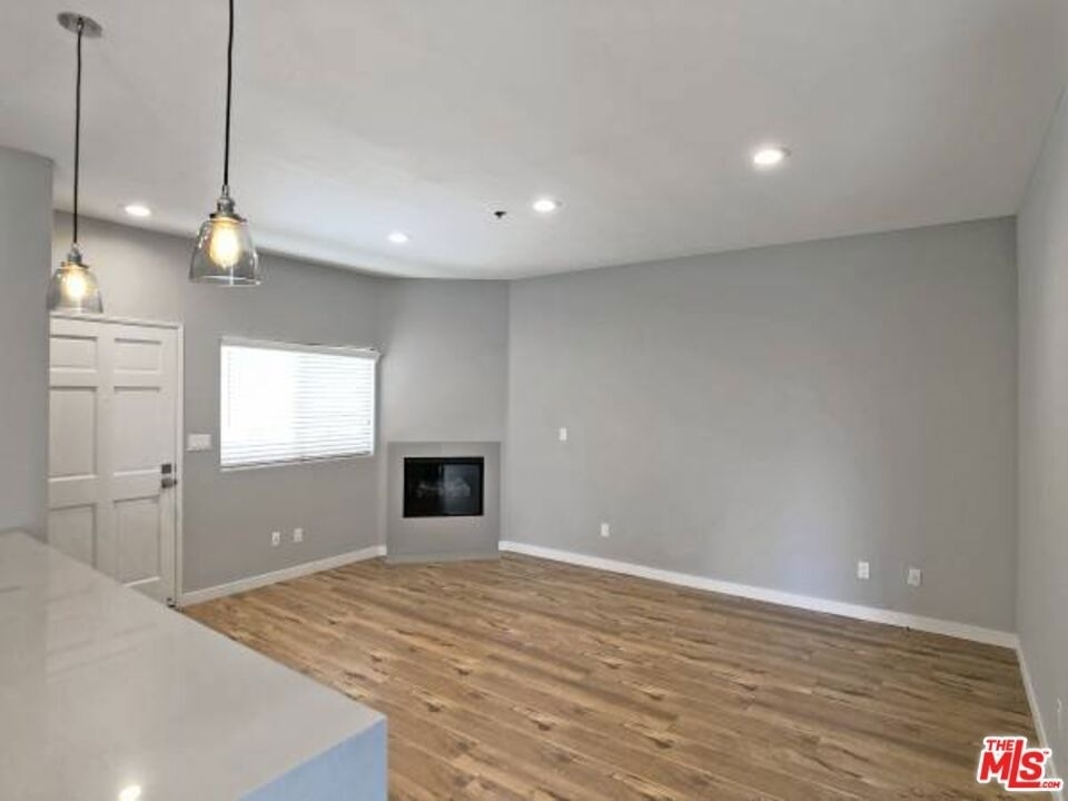 10560 Santa Monica - Photo 5