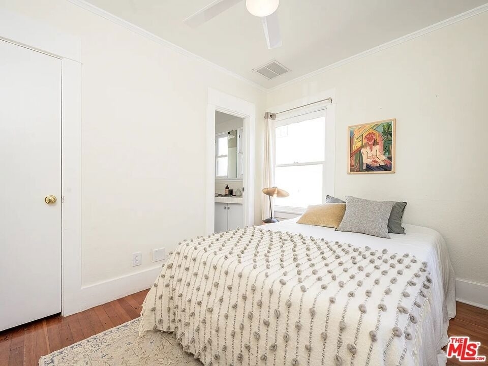 2213 Arizona Avenue - Photo 11
