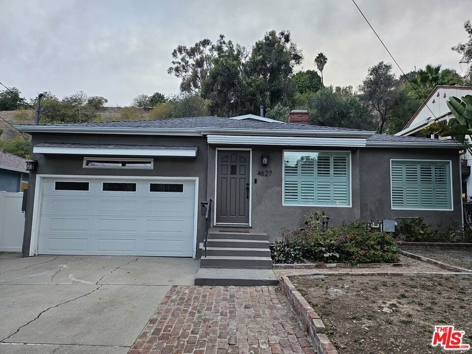 4627 Collis Avenue - Photo 16