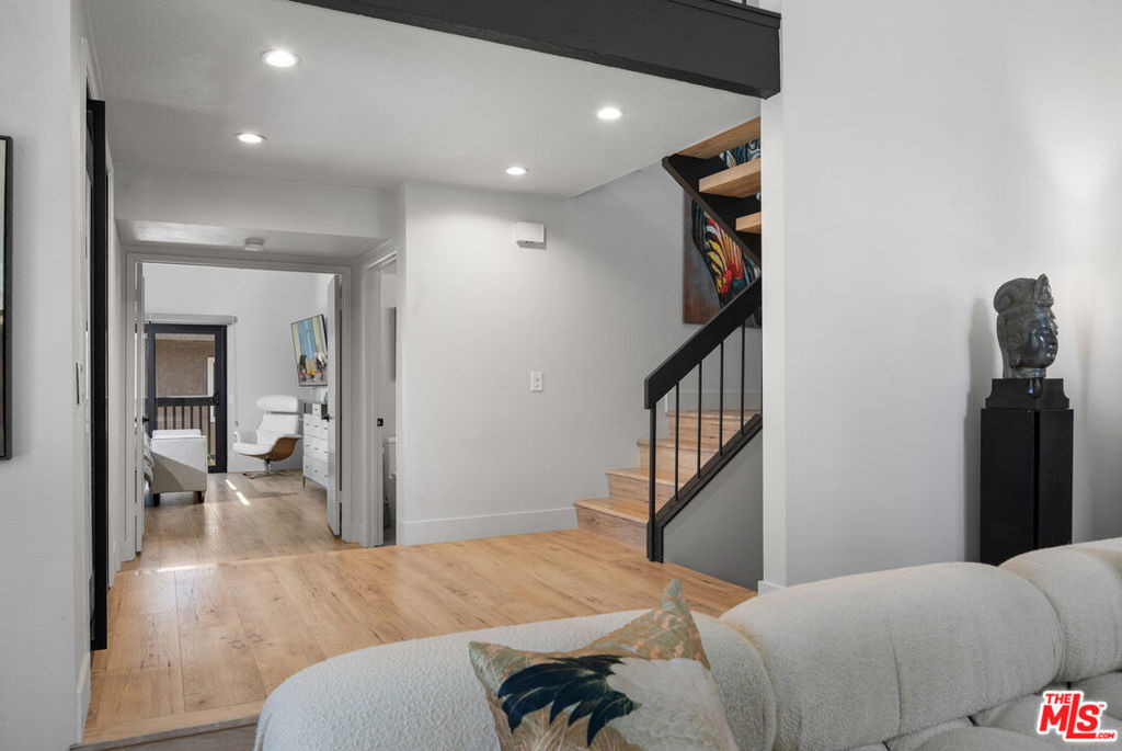24946 Ravenswood - Photo 15