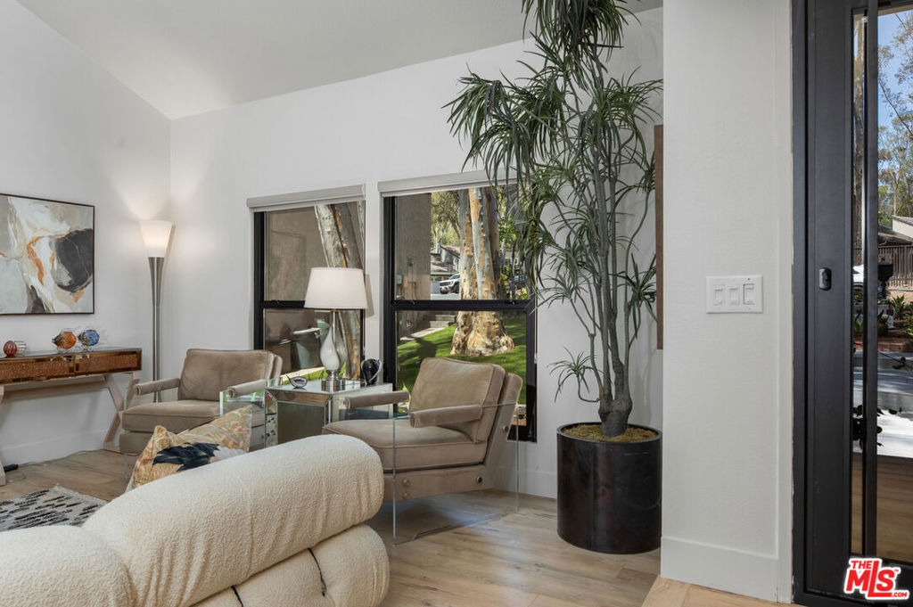 24946 Ravenswood - Photo 17