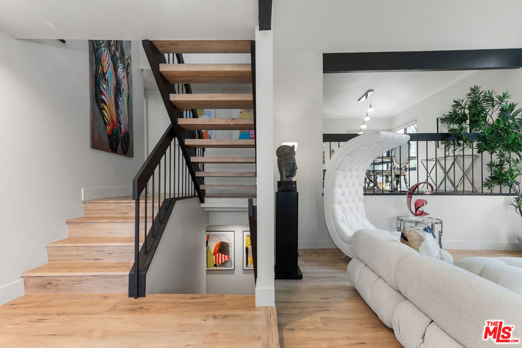 24946 Ravenswood - Photo 33