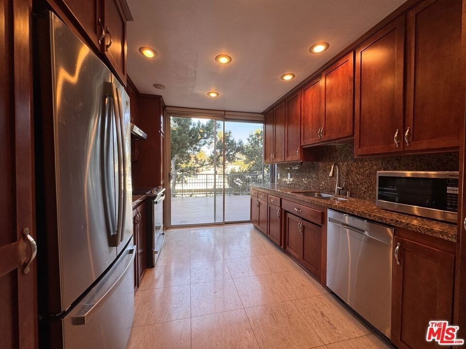 8701 Delgany Avenue - Photo 18
