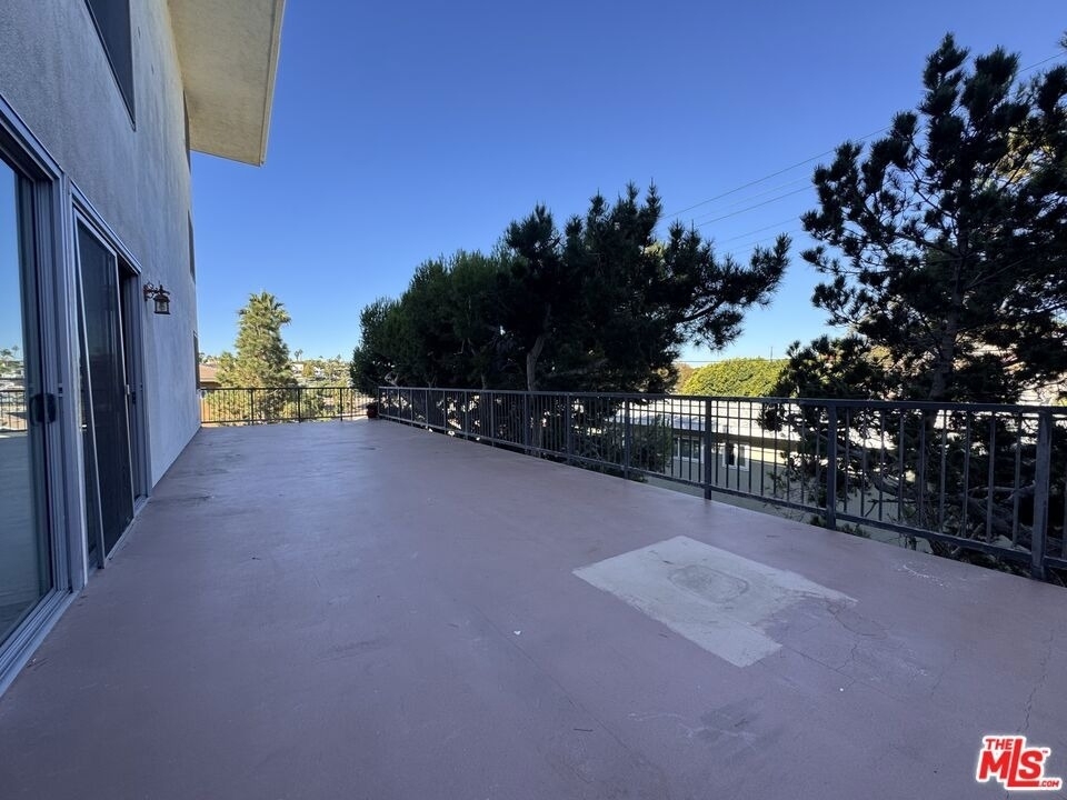 8701 Delgany Avenue - Photo 21