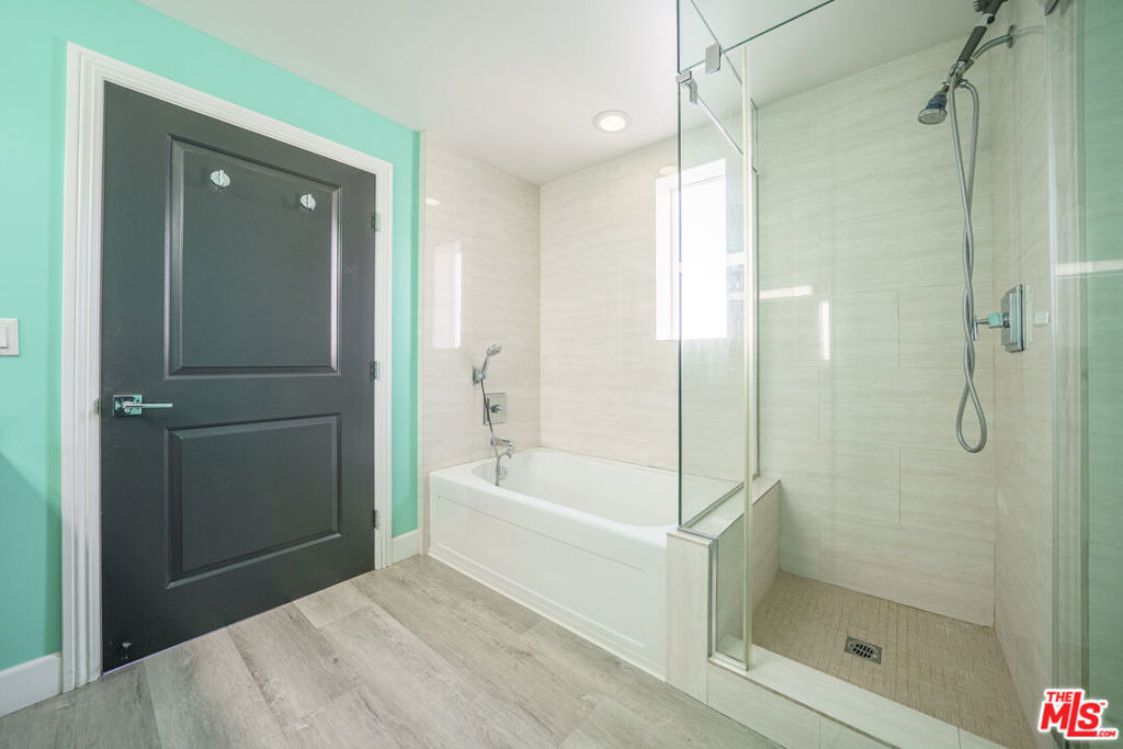 970 S St Andrews Place - Photo 23