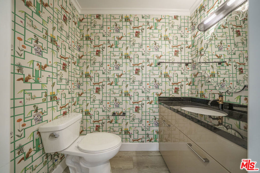 970 S St Andrews Place - Photo 31
