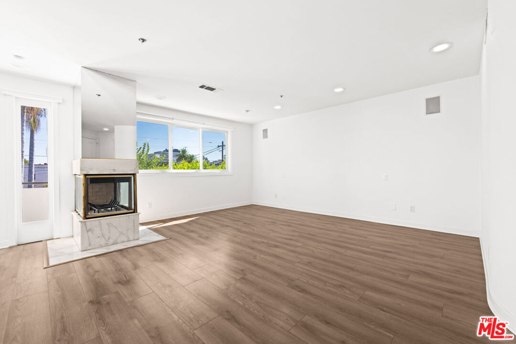 112 N Elm Drive - Photo 23