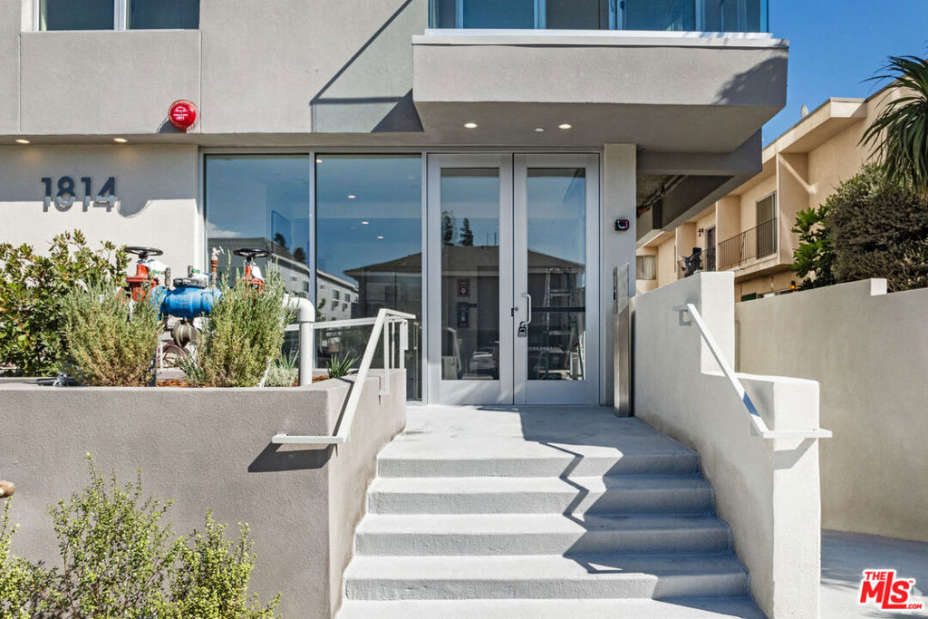 1814 Federal Avenue - Photo 11