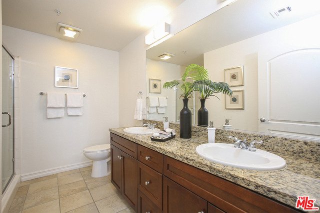 629 Traction Avenue - Photo 30