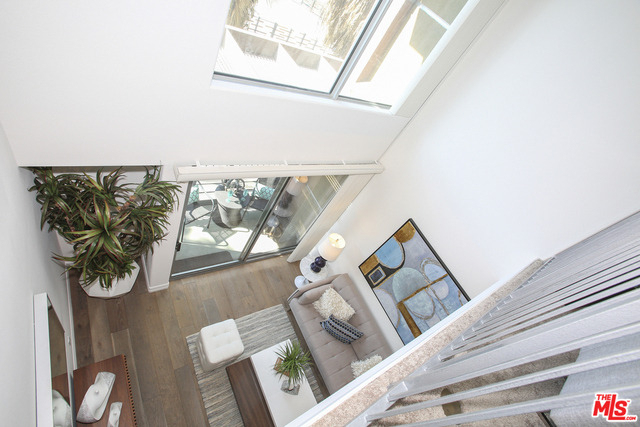 629 Traction Avenue - Photo 16