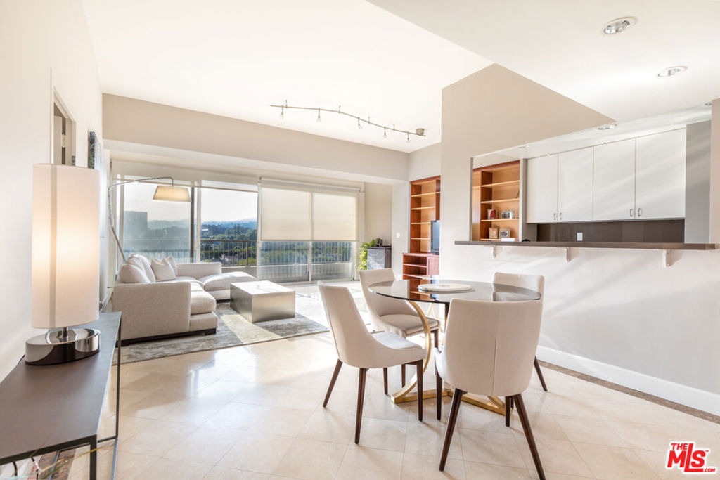 10501 Wilshire - Photo 3