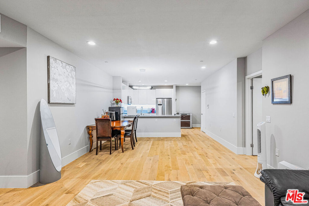 901 S Gramercy Drive - Photo 10