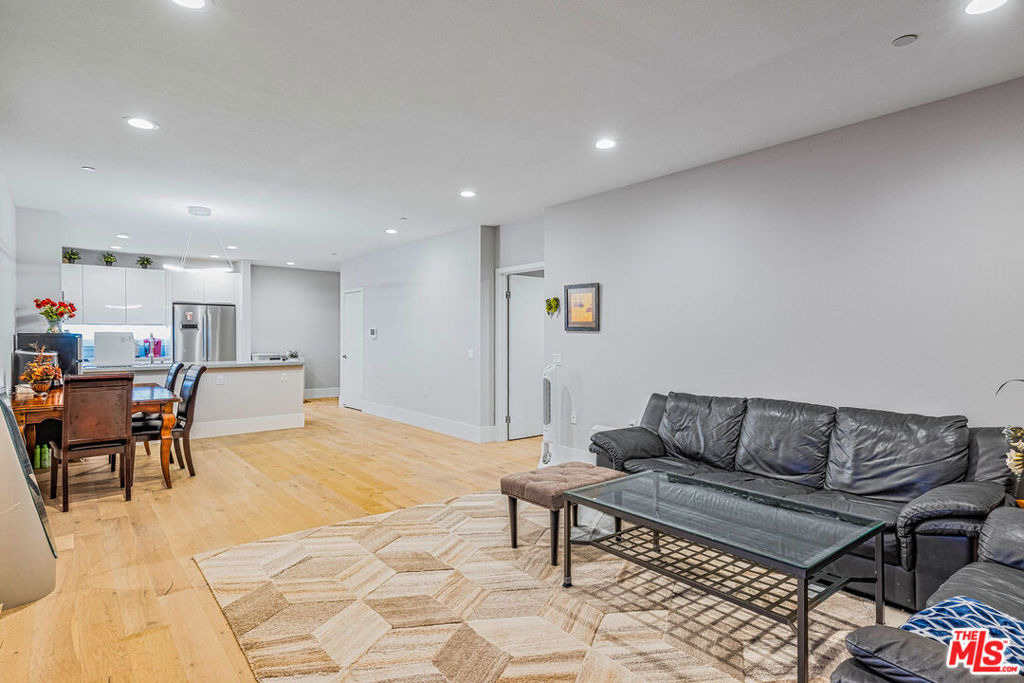 901 S Gramercy Drive - Photo 9