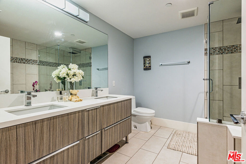 901 S Gramercy Drive - Photo 15