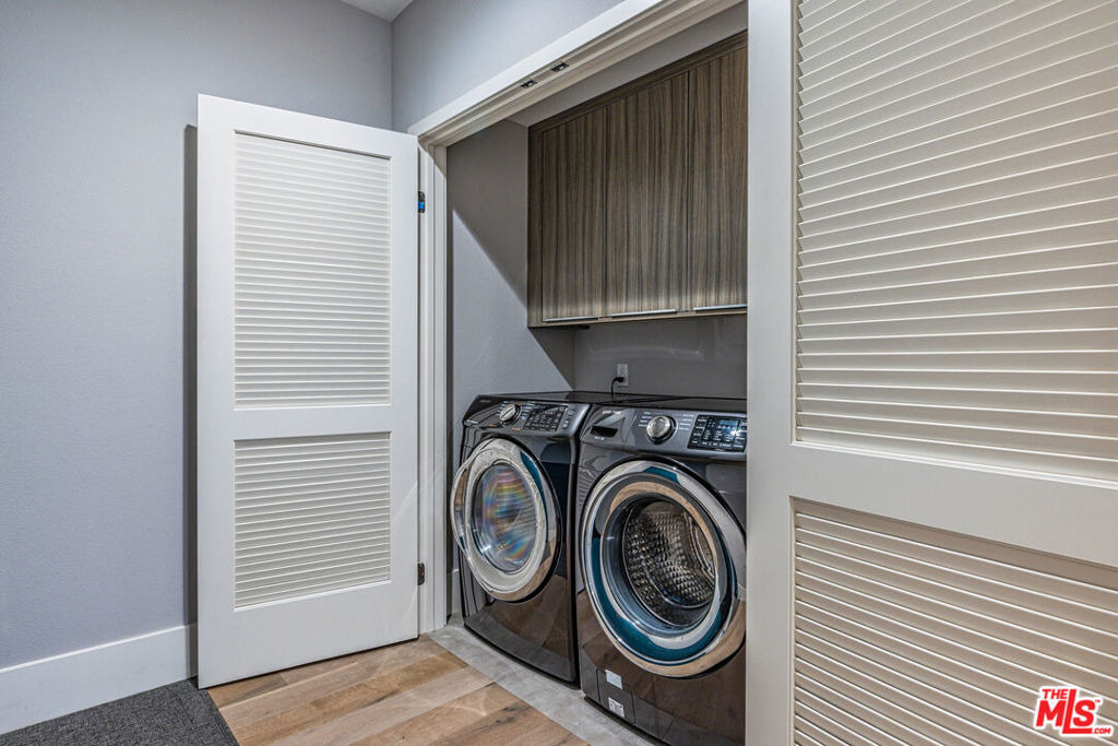 901 S Gramercy Drive - Photo 4