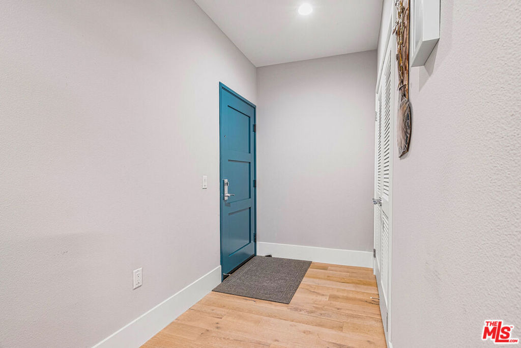 901 S Gramercy Drive - Photo 3