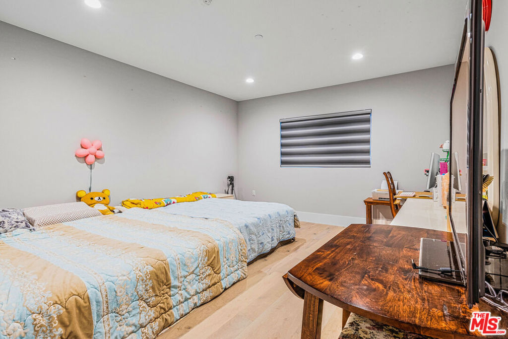 901 S Gramercy Drive - Photo 12