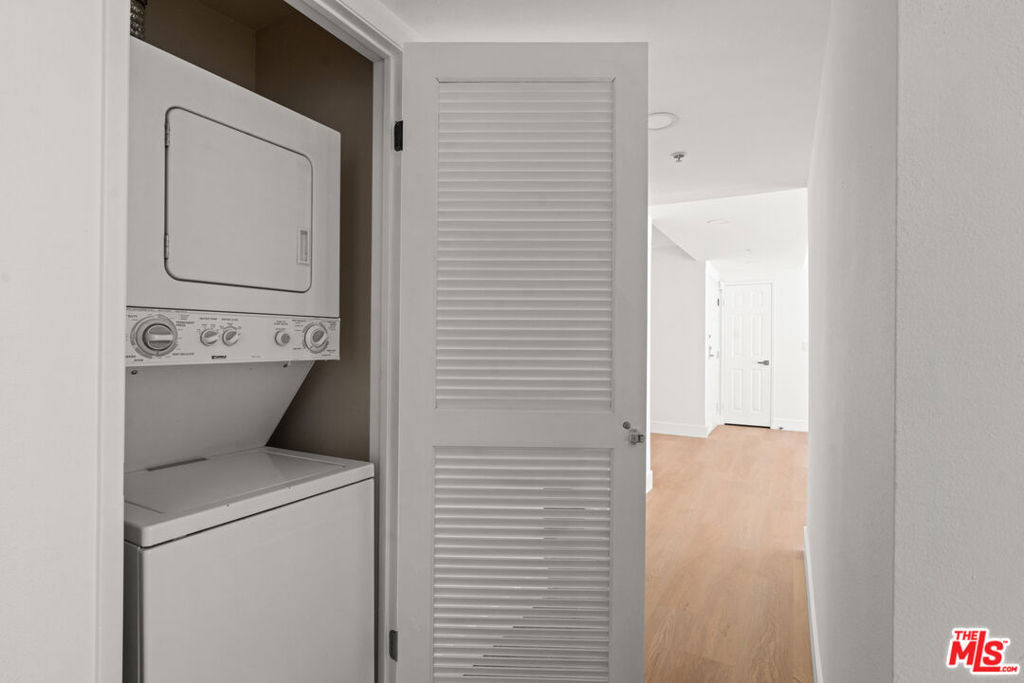 16100 W Sunset Boulevard - Photo 14