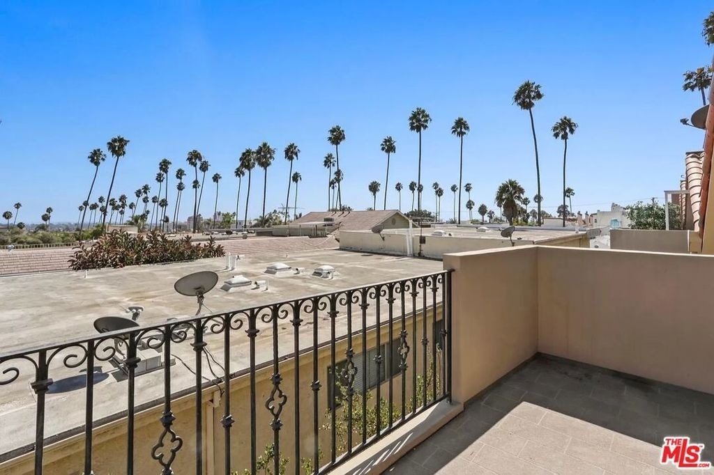 837 18th Street - Photo 10