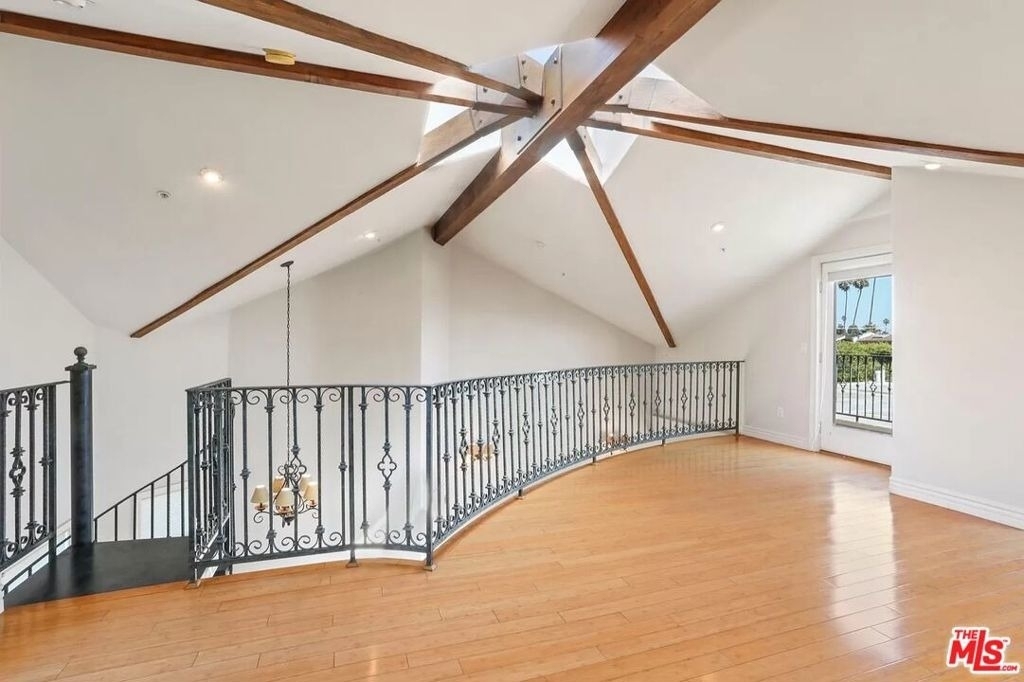 837 18th Street - Photo 6