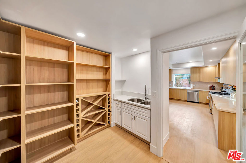 661 W Lemon Avenue - Photo 10