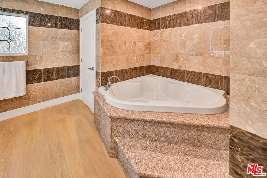 661 W Lemon Avenue - Photo 33