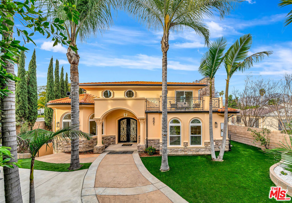 661 W Lemon Avenue - Photo 0