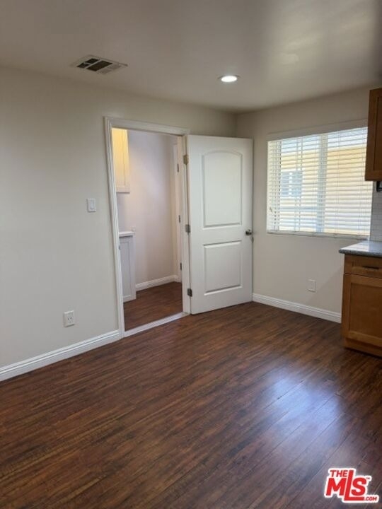 1314 Omelveny Avenue - Photo 6