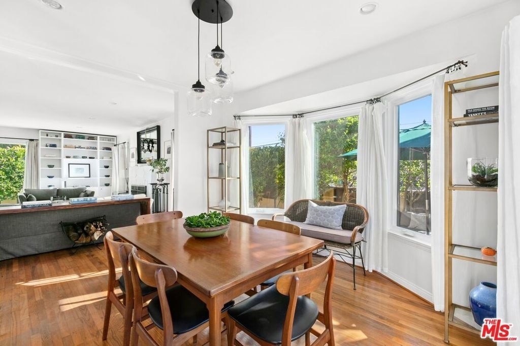 2430 30th Street - Photo 4