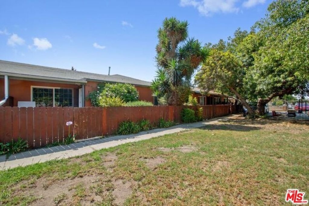 2604 S Garth Avenue - Photo 12
