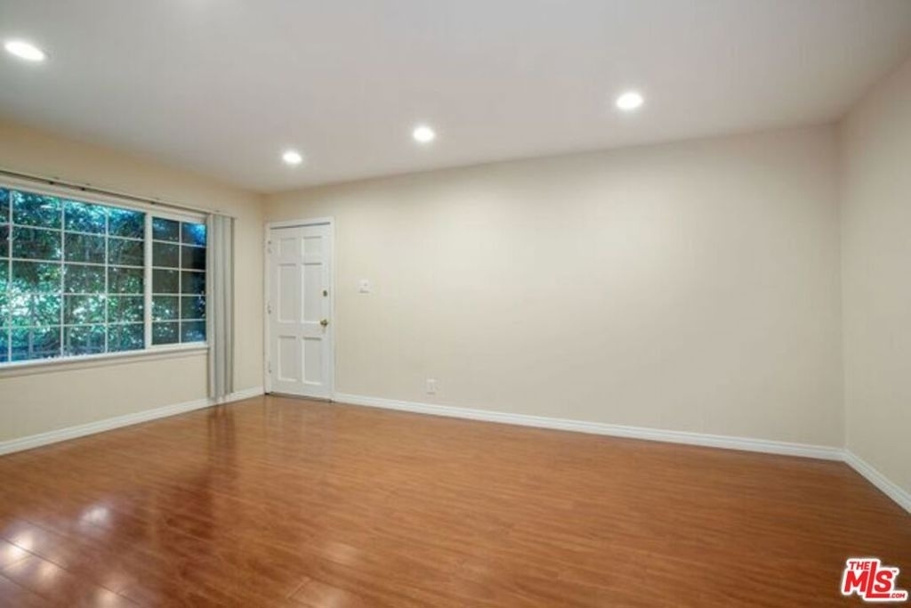 2604 S Garth Avenue - Photo 2