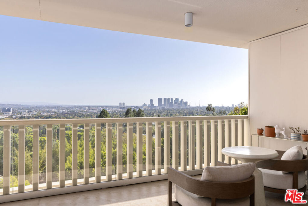 9255 Doheny Road - Photo 14