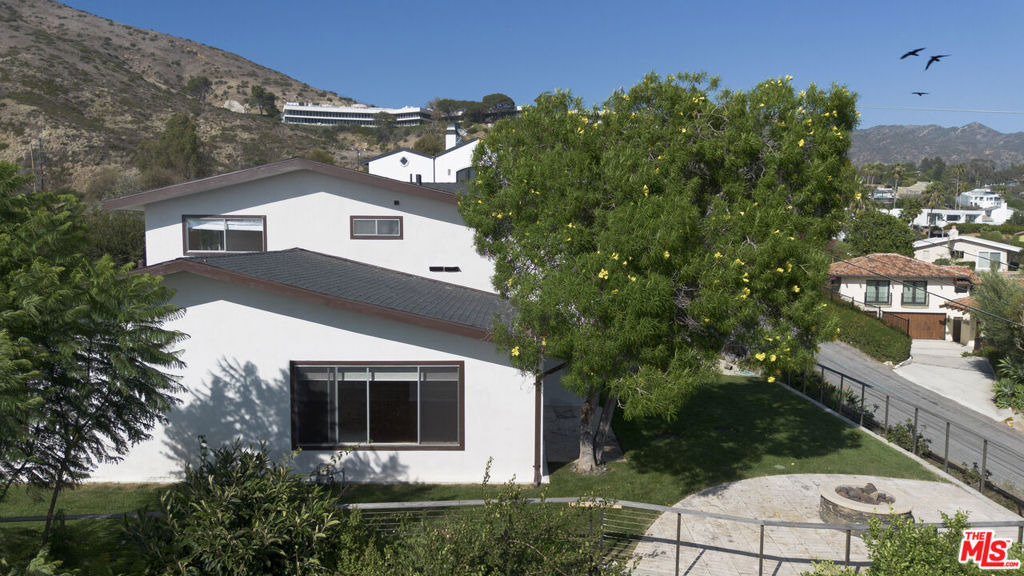 3505 Coast View Drive - Photo 17