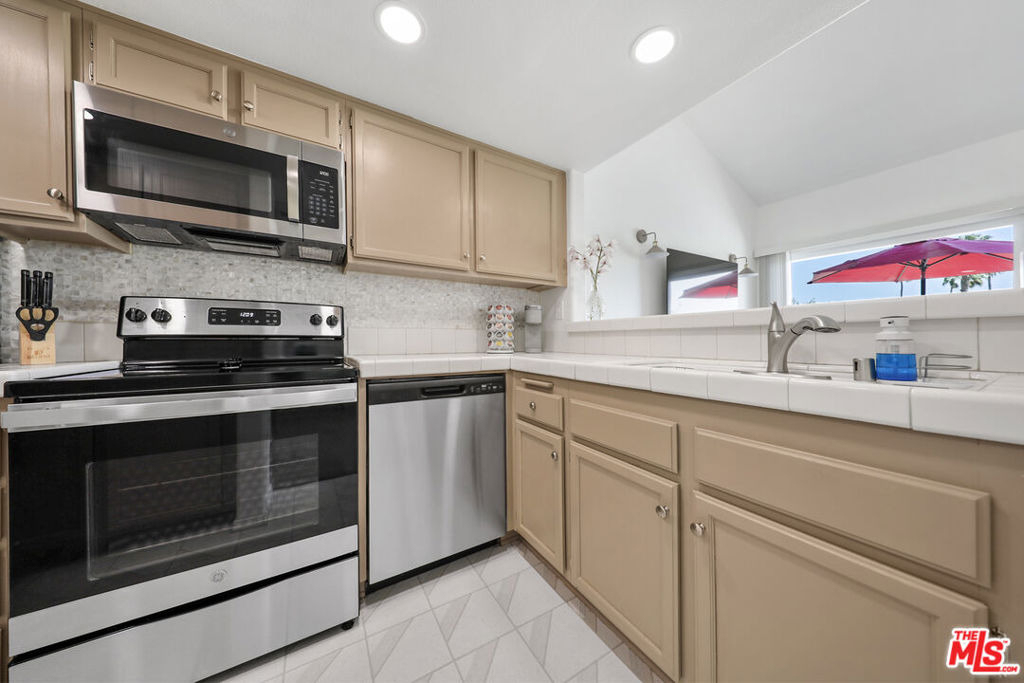 78327 Scarlet Court - Photo 5