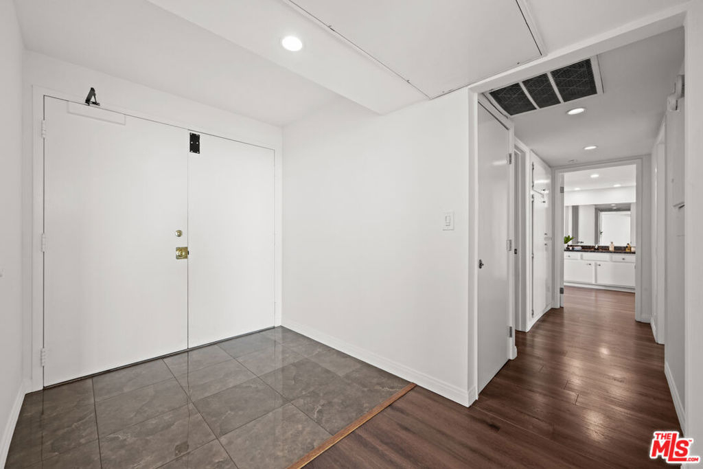 10535 Wilshire Boulevard - Photo 9