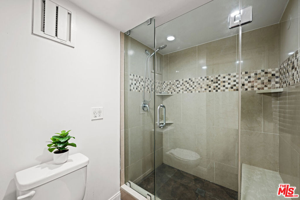 10535 Wilshire Boulevard - Photo 15