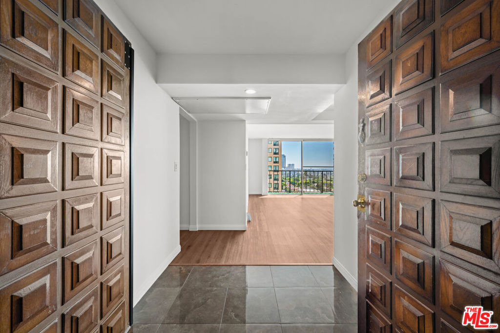 10535 Wilshire Boulevard - Photo 5