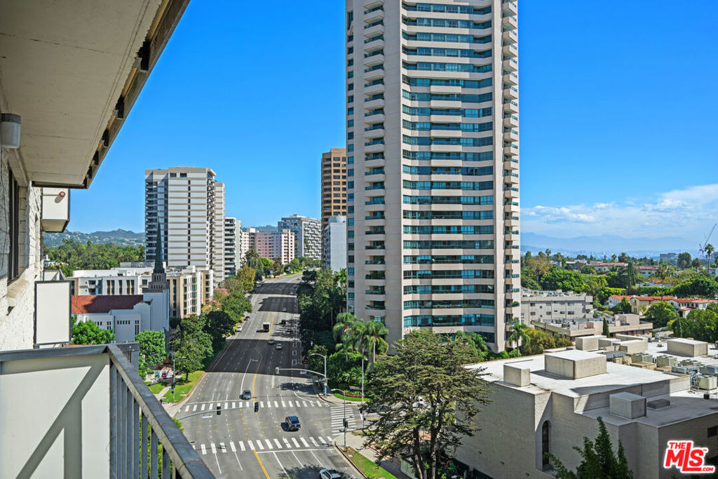 10535 Wilshire Boulevard - Photo 23