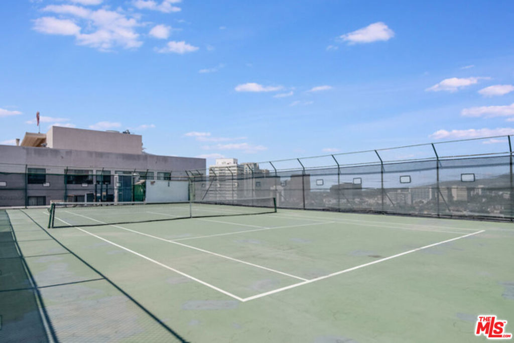 10535 Wilshire Boulevard - Photo 48