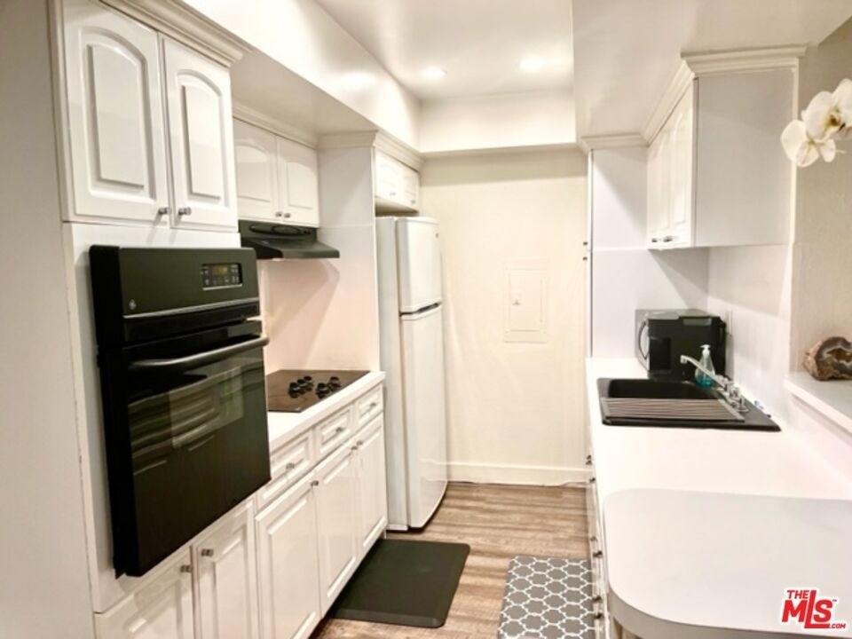 1351 N Crescent Heights - Photo 4