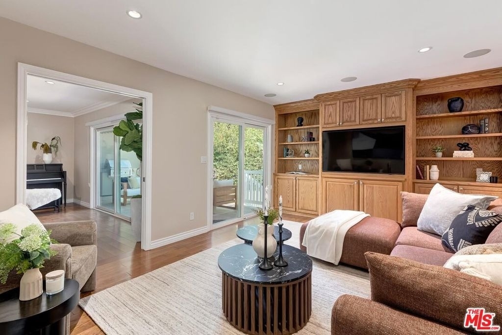 2302 Duxbury Circle - Photo 4