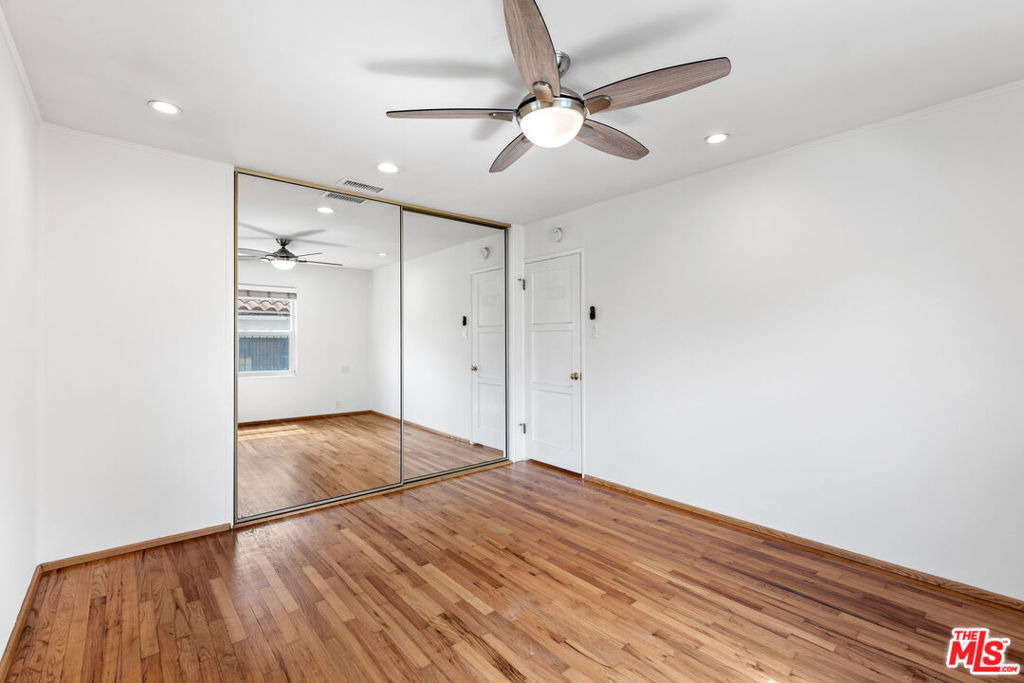7746 Boeing Avenue - Photo 13