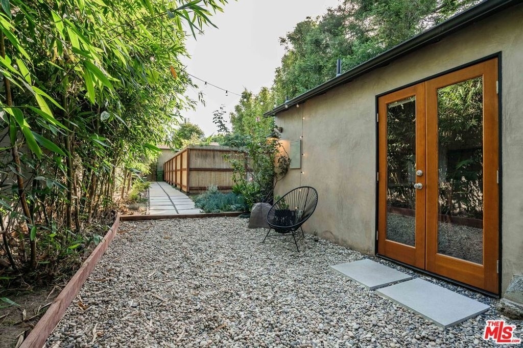 2401 32nd Street - Photo 18