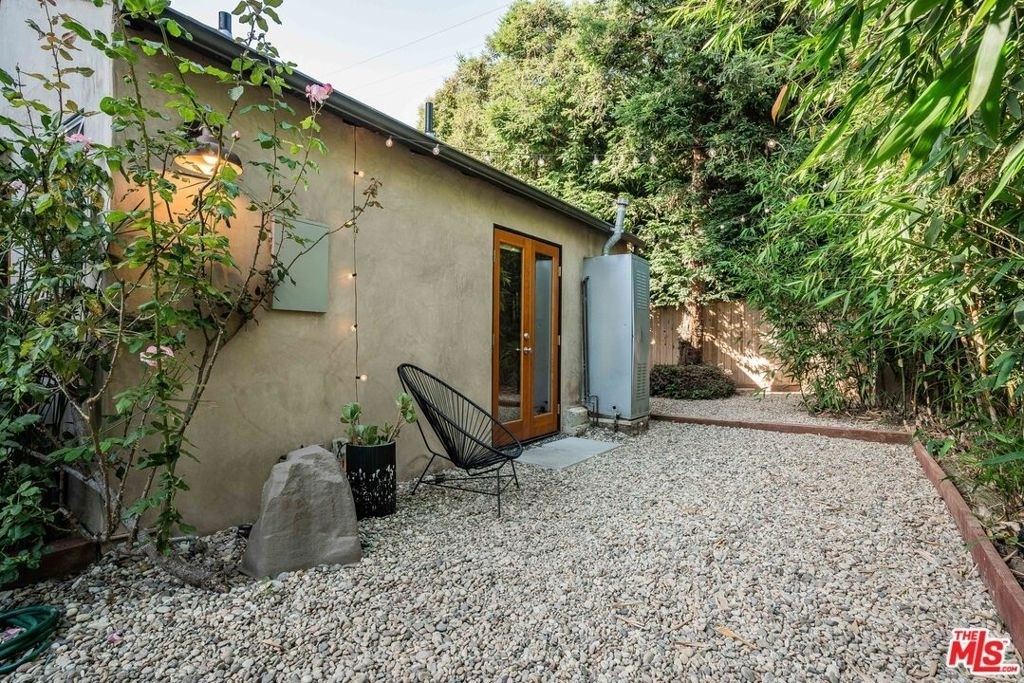 2401 32nd Street - Photo 17
