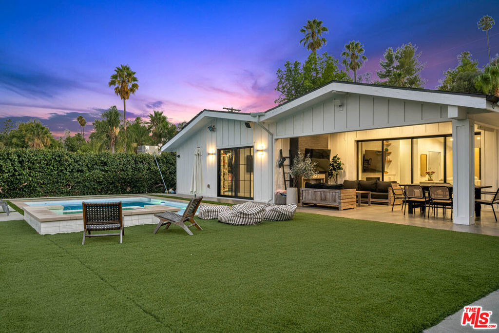 20461 Coulson Street - Photo 32