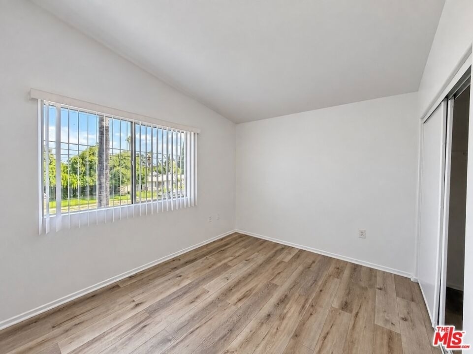 6545 Fulton Avenue - Photo 10