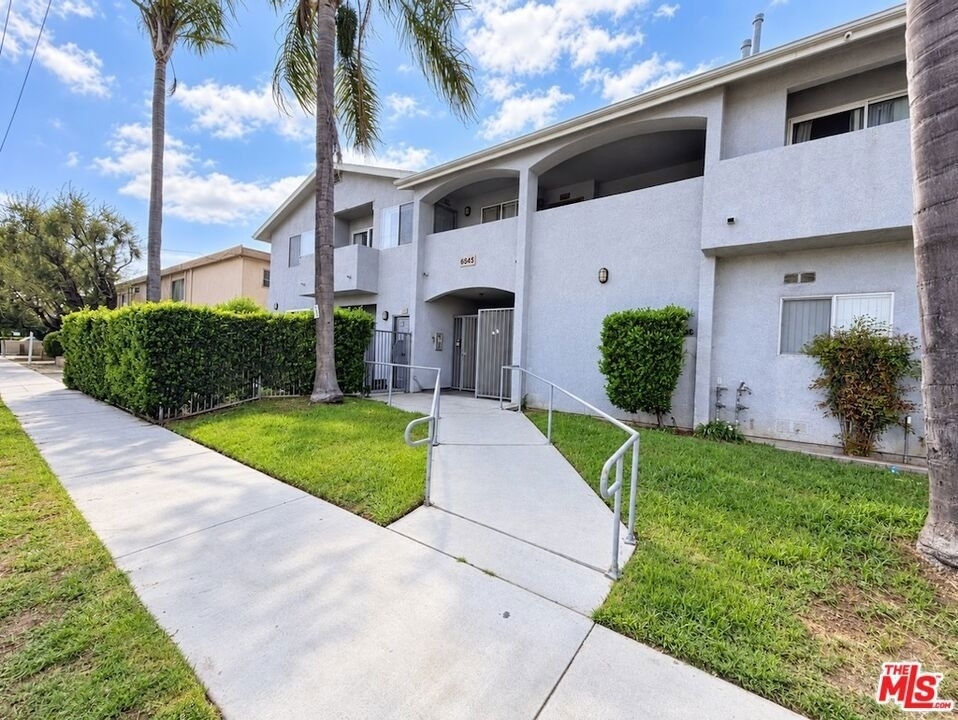 6545 Fulton Avenue - Photo 16