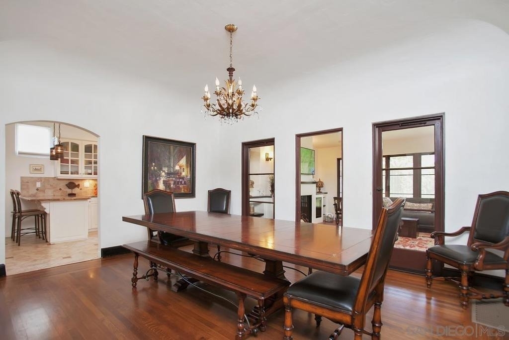 815 Alameda Boulevard - Photo 3